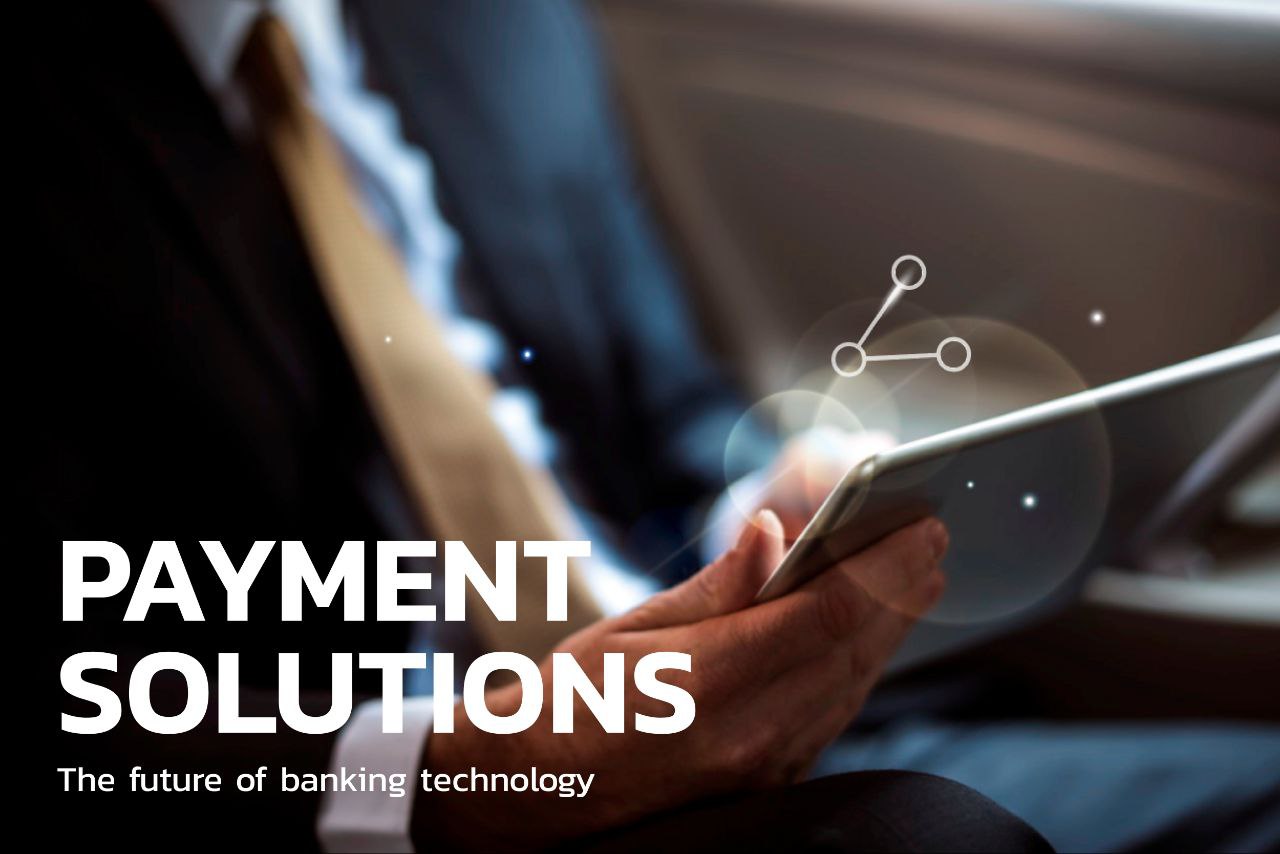 differences between banks and payment systems